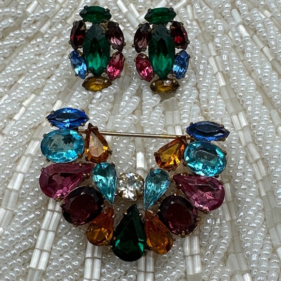 karu Jewelry Vintage Karu Multicolor Rhinestone Brooch And Earrings